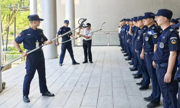 長沙紅光保安服務(wù)有限公司,長沙安保服務(wù),長沙安全服務(wù),長沙非武裝押運(yùn),勞務(wù)派遣服務(wù)